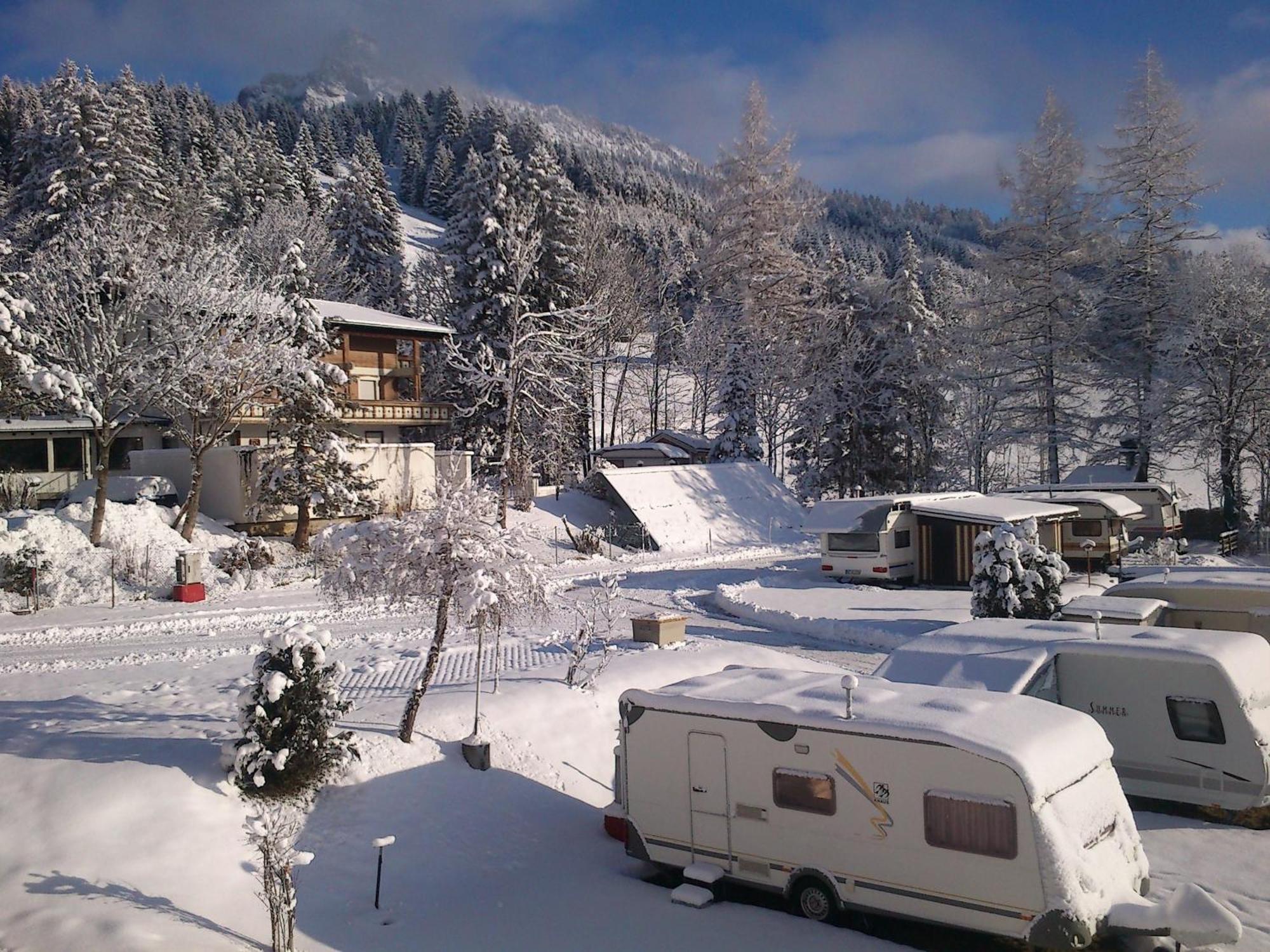 App 1 - Farbennest Mit Fruehstueck Teekueche, Sommerbergbahnen Inkl Tannheim Ngoại thất bức ảnh